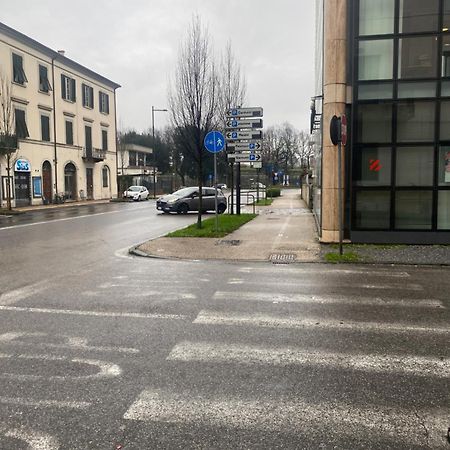 Appartamento Esclusivo In Borgo Giannotti ルッカ エクステリア 写真